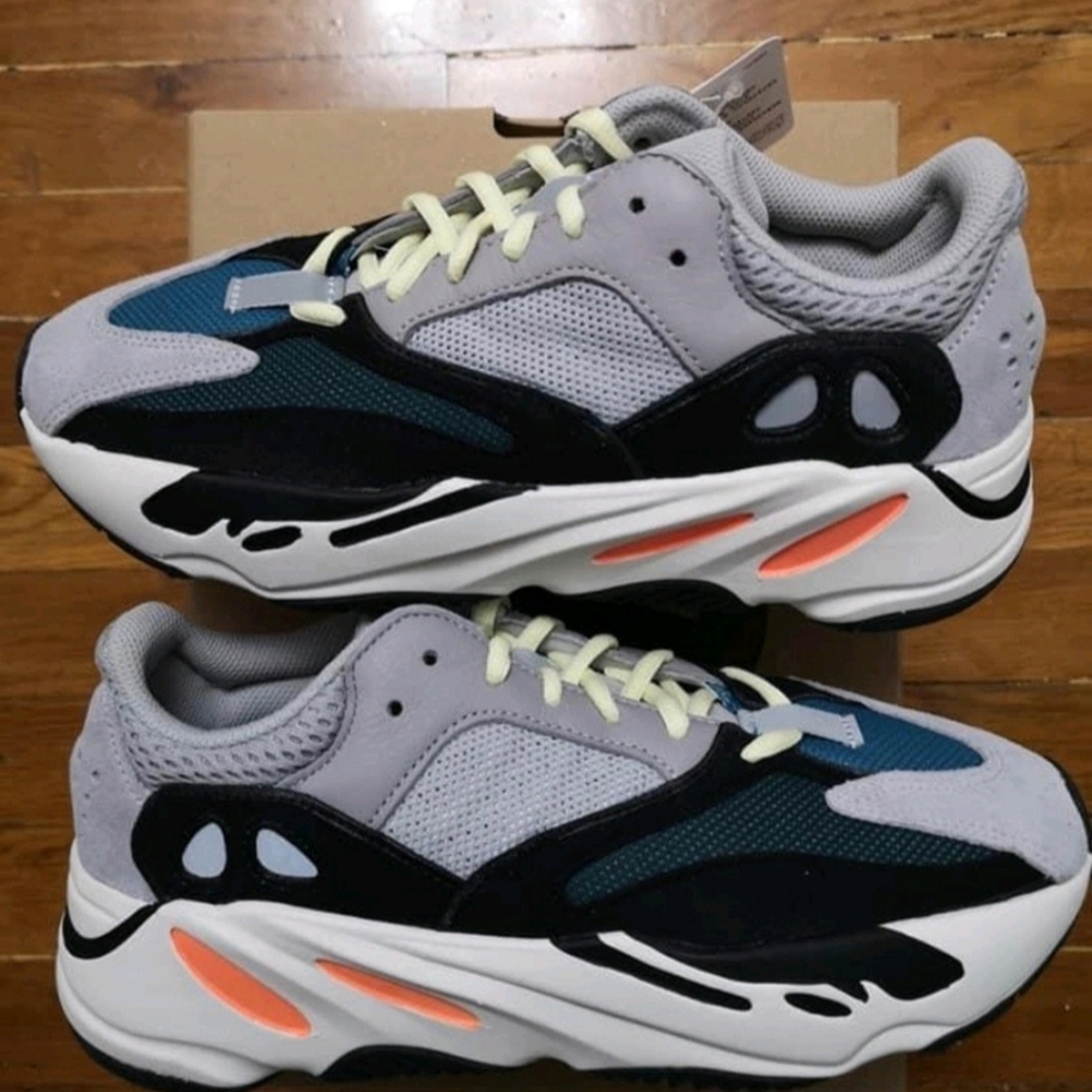 Adidas YEEZY BOOST 700 wave runner